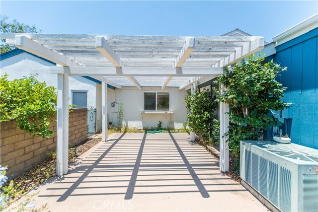 Building Photo - 26315 Roundtree Ct