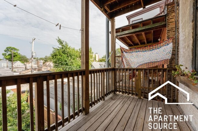 Building Photo - 2 bedroom in Chicago IL 60647