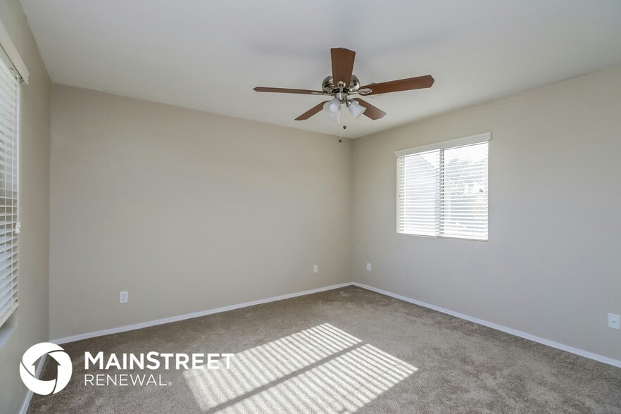 Building Photo - 5317 W Raymond St