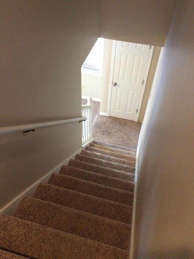 Building Photo - Available July 31st, 2026!