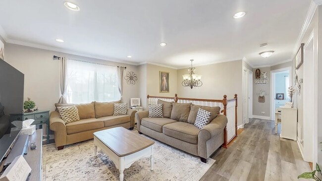 Building Photo - 717 Geneva Ave