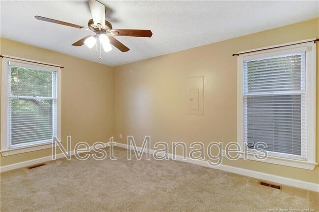 Building Photo - 405 Bannerman Pl