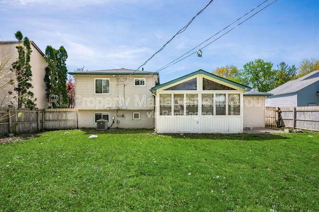 Building Photo - 4922 Dunlap Rd