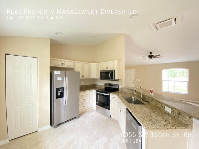 Building Photo - 6055 SW 155th St Rd
