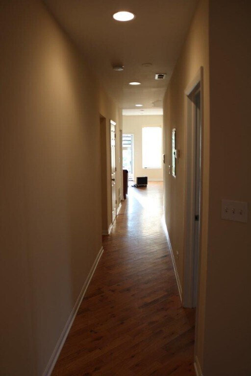 Building Photo - 2300 S Ridgeway Ave