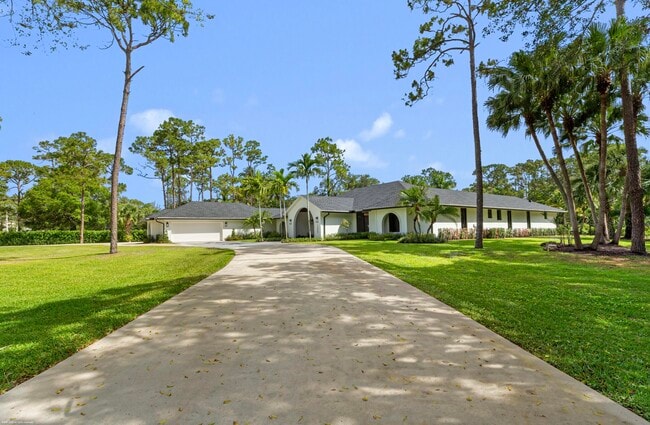 Building Photo - 13453 Doubletree Trail