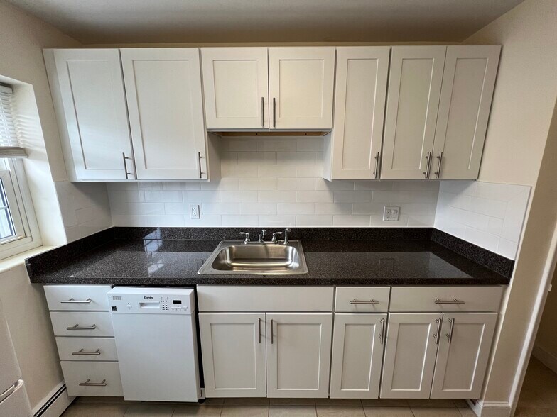 Building Photo - 333 Massachusetts Ave