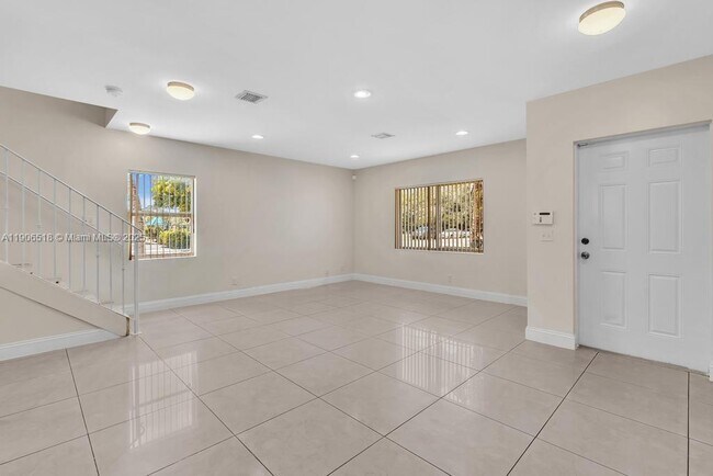 Building Photo - 1315 NW 2nd St