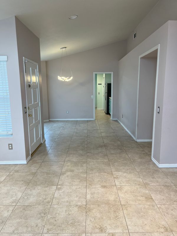 Building Photo - 28098 Lemonwood Dr