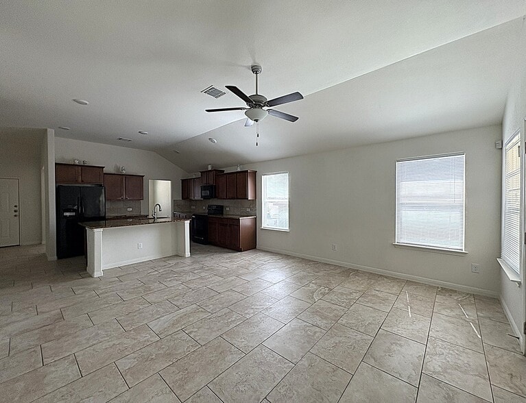 Building Photo - 3810 Flat Rock Mountain Dr