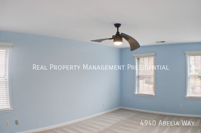 Building Photo - 4940 Abelia Way