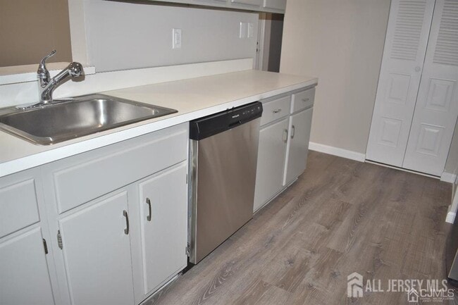 Building Photo - 3181 Cypress Ct