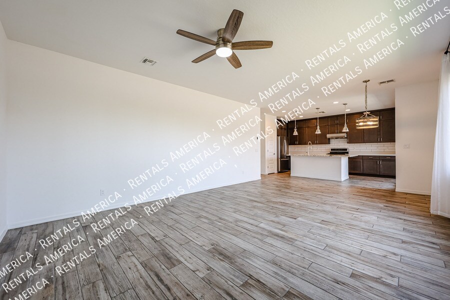 Building Photo - 4702 E Barbarita Ave