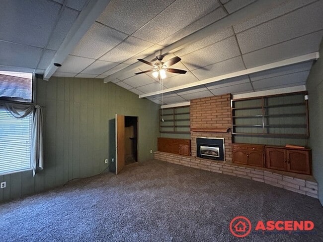 Building Photo - Lovely Home In Wasco!