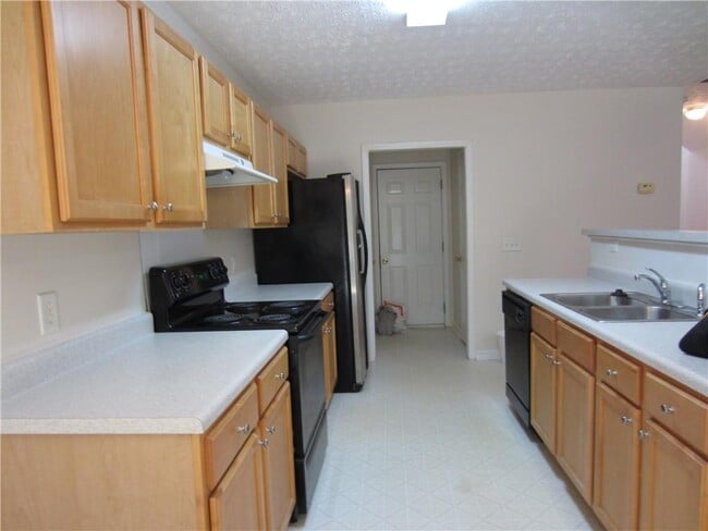Building Photo - 6030 Grovegate Ln