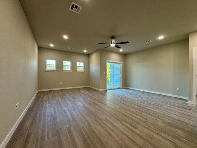 Building Photo - 1806 Azlin Pl