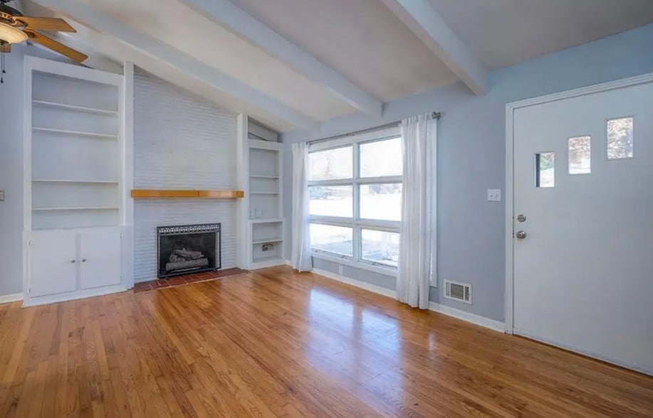 Building Photo - 6901 W 78th Ter