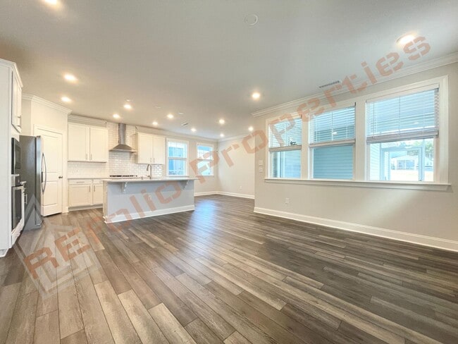 Building Photo - Amazing 4 Bedroom, 2.5 Bathroom Home with 1st Floor Primary Bedroom Suite, High Speed Internet, a...