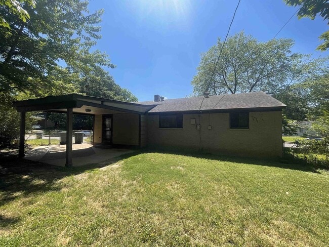 Building Photo - 5162 Edenshire Ave