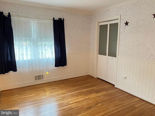 Building Photo - 6830 Pacific Ln