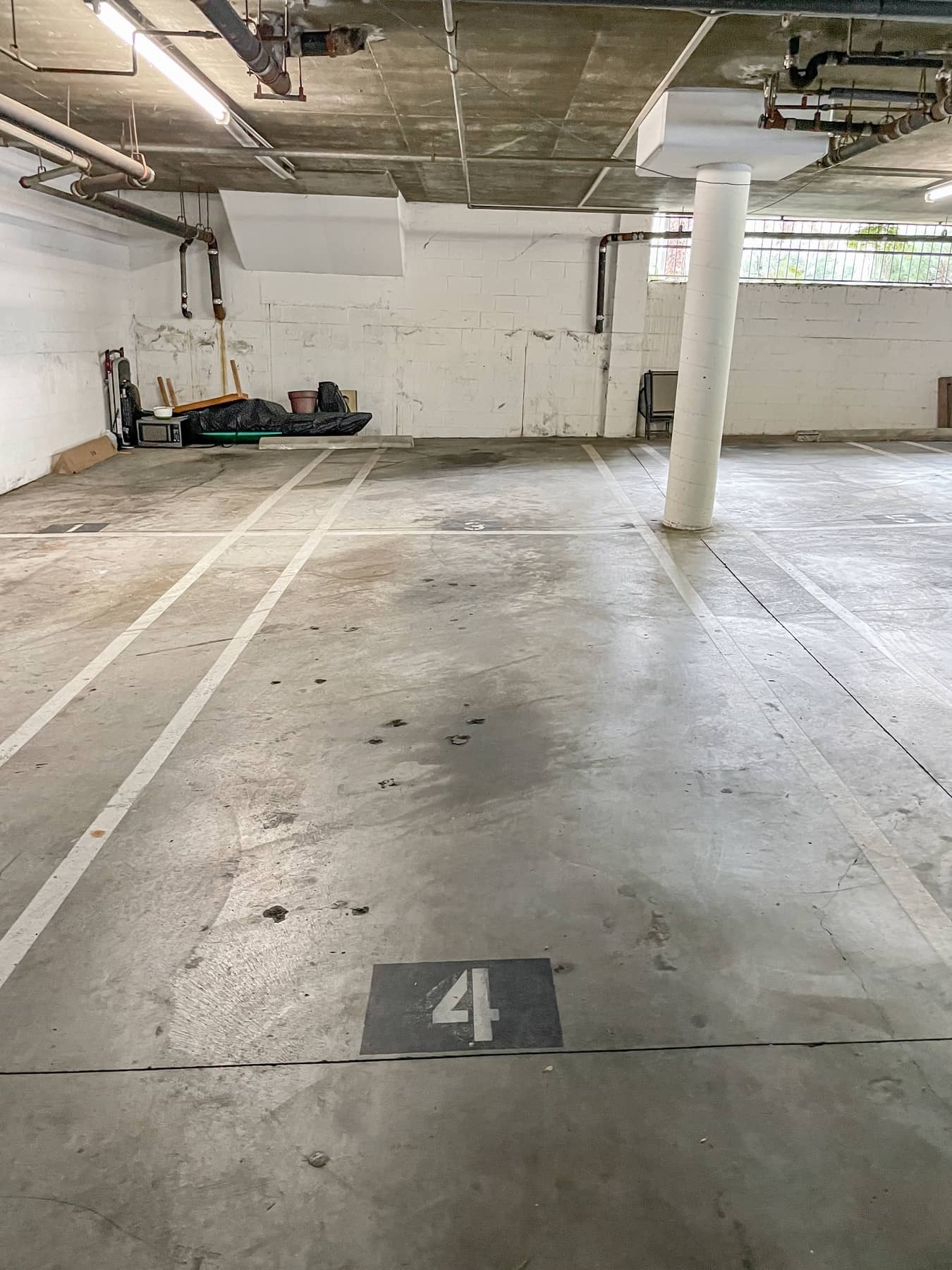 Building Photo - 14850 Hesby St