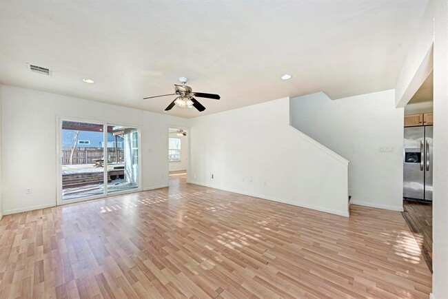 Building Photo - 3106 King St