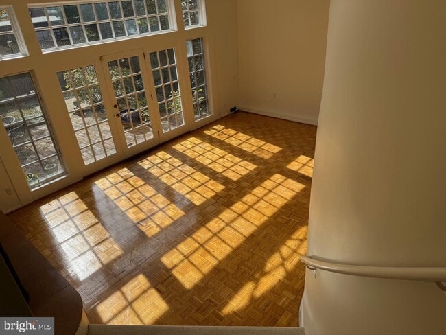 Building Photo - 4920 Butterworth Pl NW