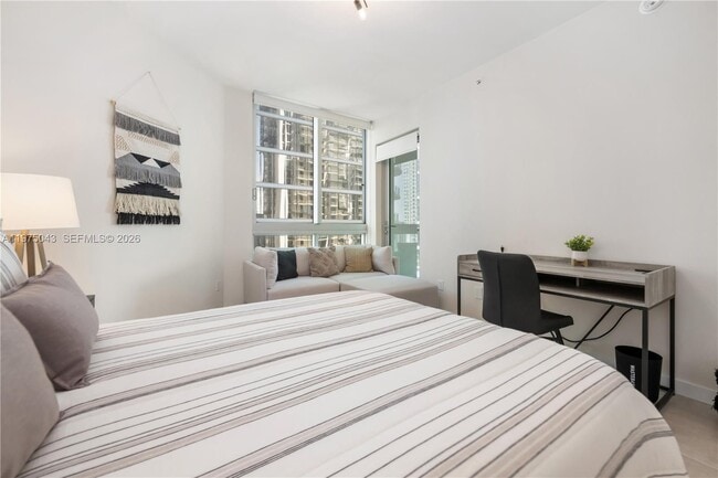 Building Photo - 300 S Biscayne Blvd