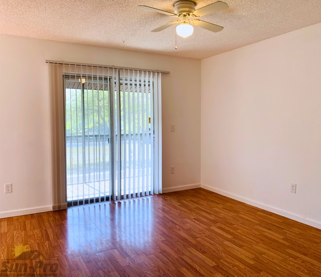 Building Photo - 428 Banana Cay Dr