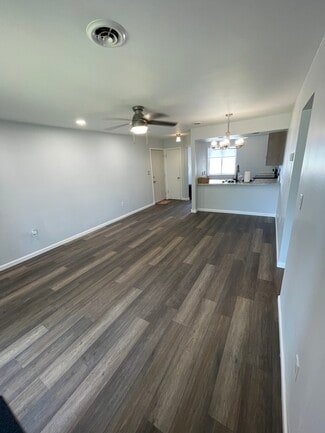 Building Photo - 2275 N Cable Rd