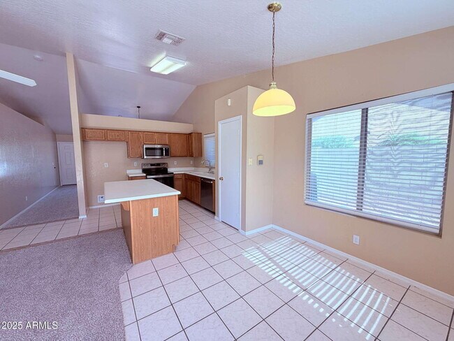 Building Photo - 2293 E Longhorn Pl