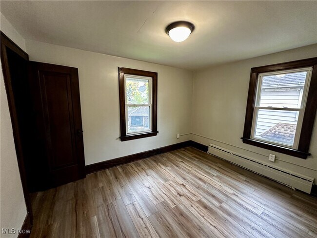 Building Photo - 2231 13th St SW