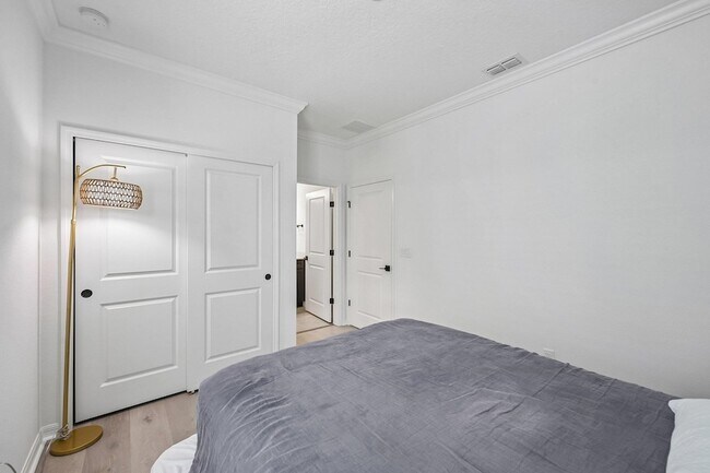 Building Photo - 191 Pinzon Pl