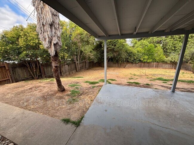 Building Photo - 5205 Valonia St