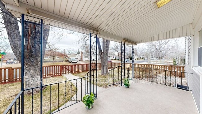 Building Photo - 3090 S Marion St