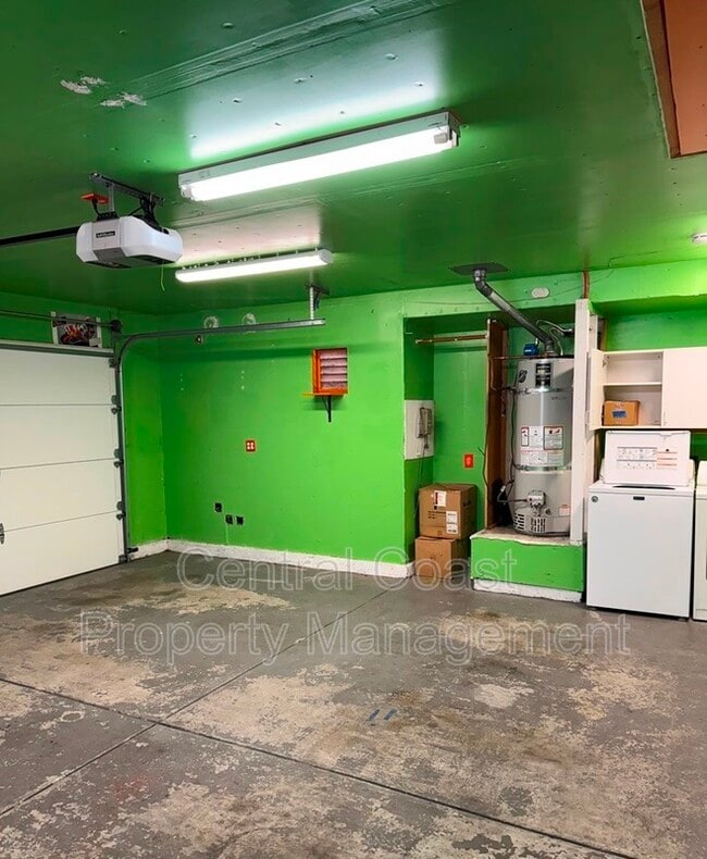 Building Photo - 161 Pebble Pl