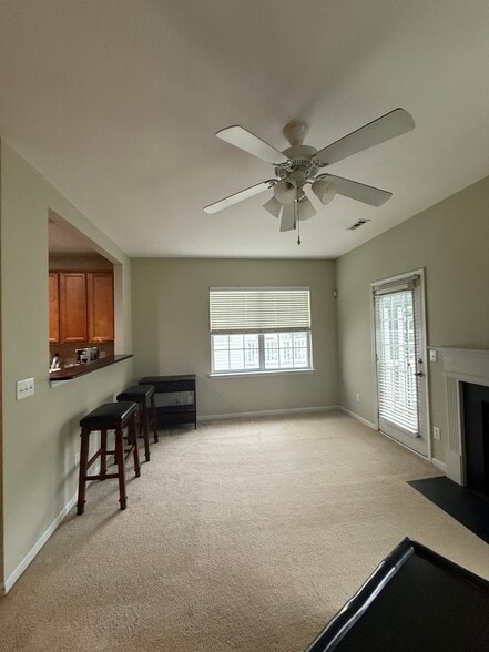 Building Photo - 9568 Kings Parade Blvd