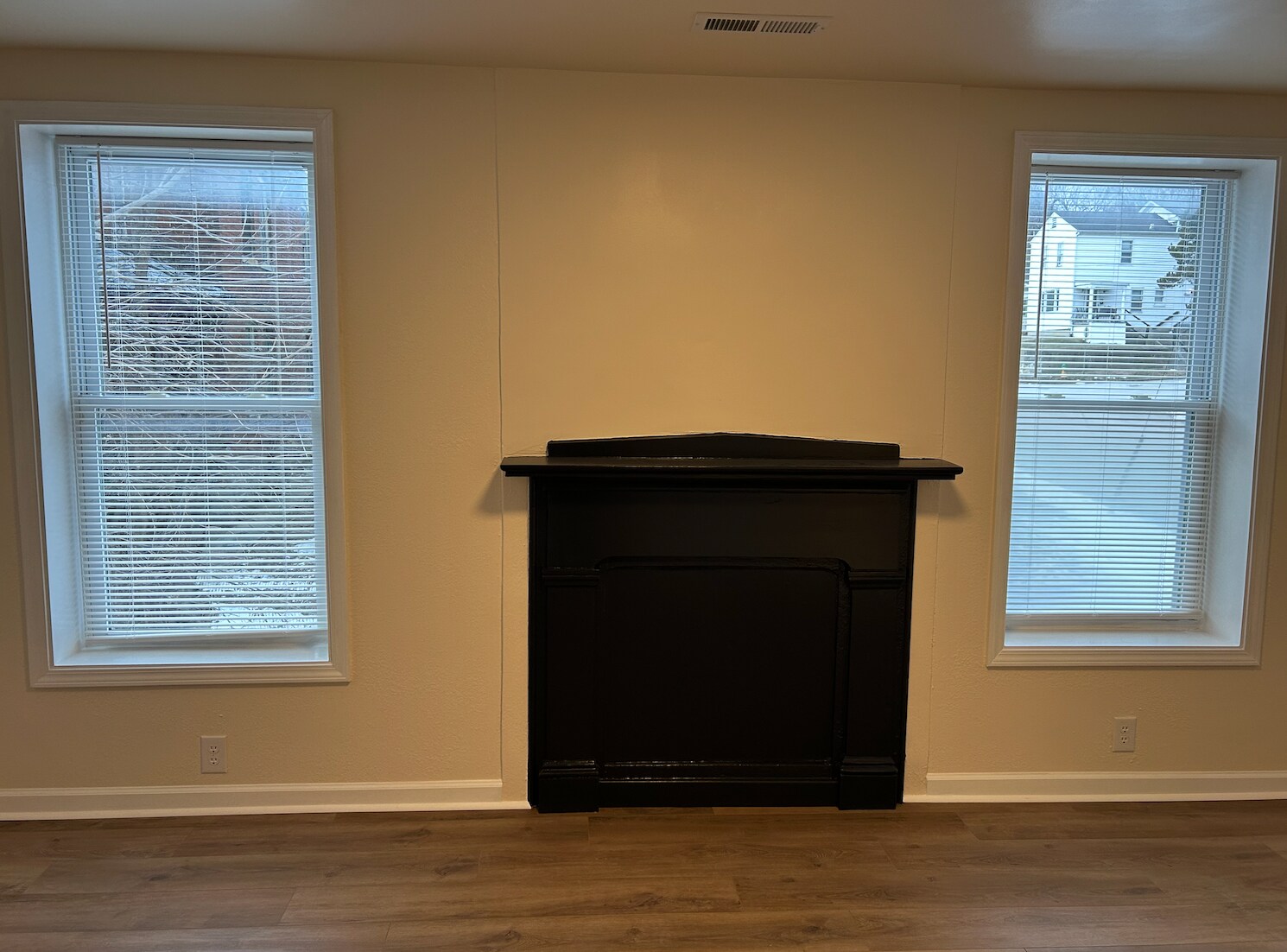 Building Photo - 311 Bird St