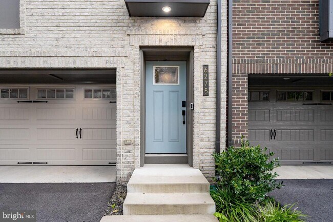 Building Photo - 6275 Edsall Rd
