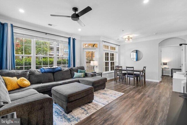 Building Photo - 501 Sunset View Terrace SE