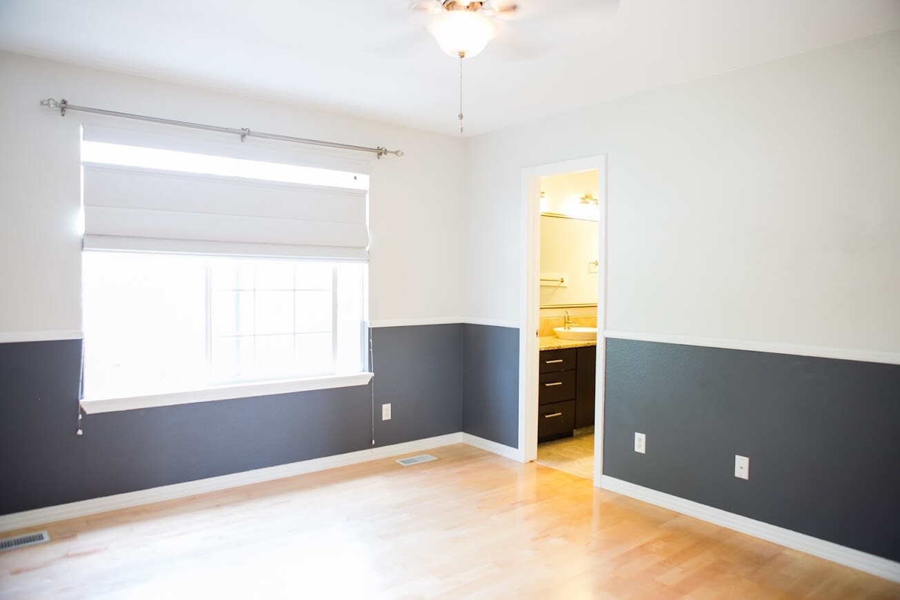 Building Photo - 4780 W 125th Ave