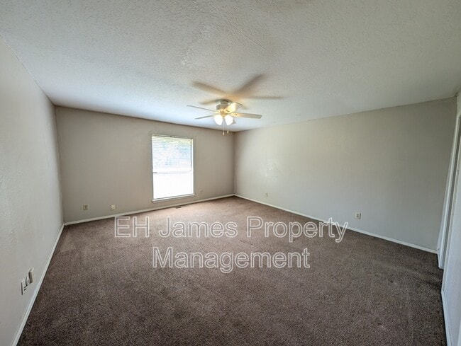 Building Photo - 8440 E 64th Pl