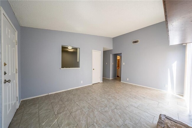 Building Photo - 1212 Bonnie Brae St