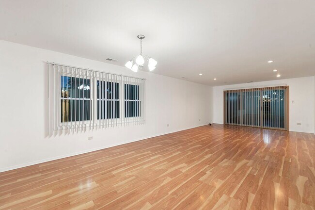 Building Photo - 1941 N 19th Ave