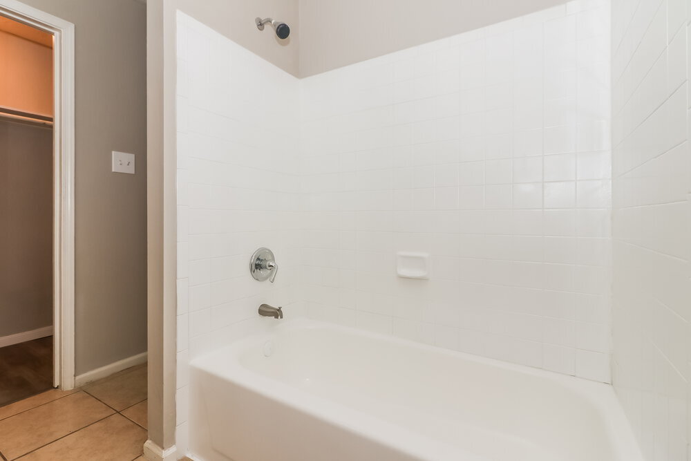 Building Photo - 1406 Mayweather Ln