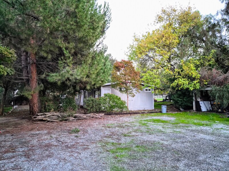 Building Photo - 1200 W Edmundson Ave