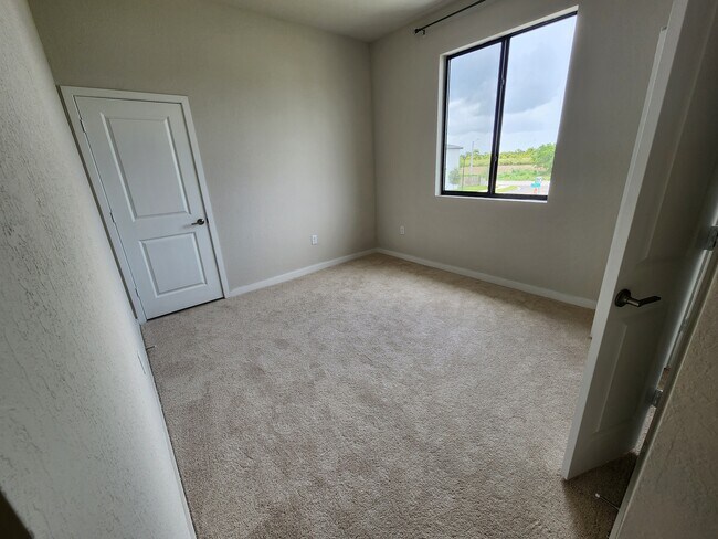 Building Photo - 10892 SW 232nd Ter