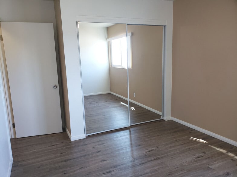 Building Photo - 1261 Victor St