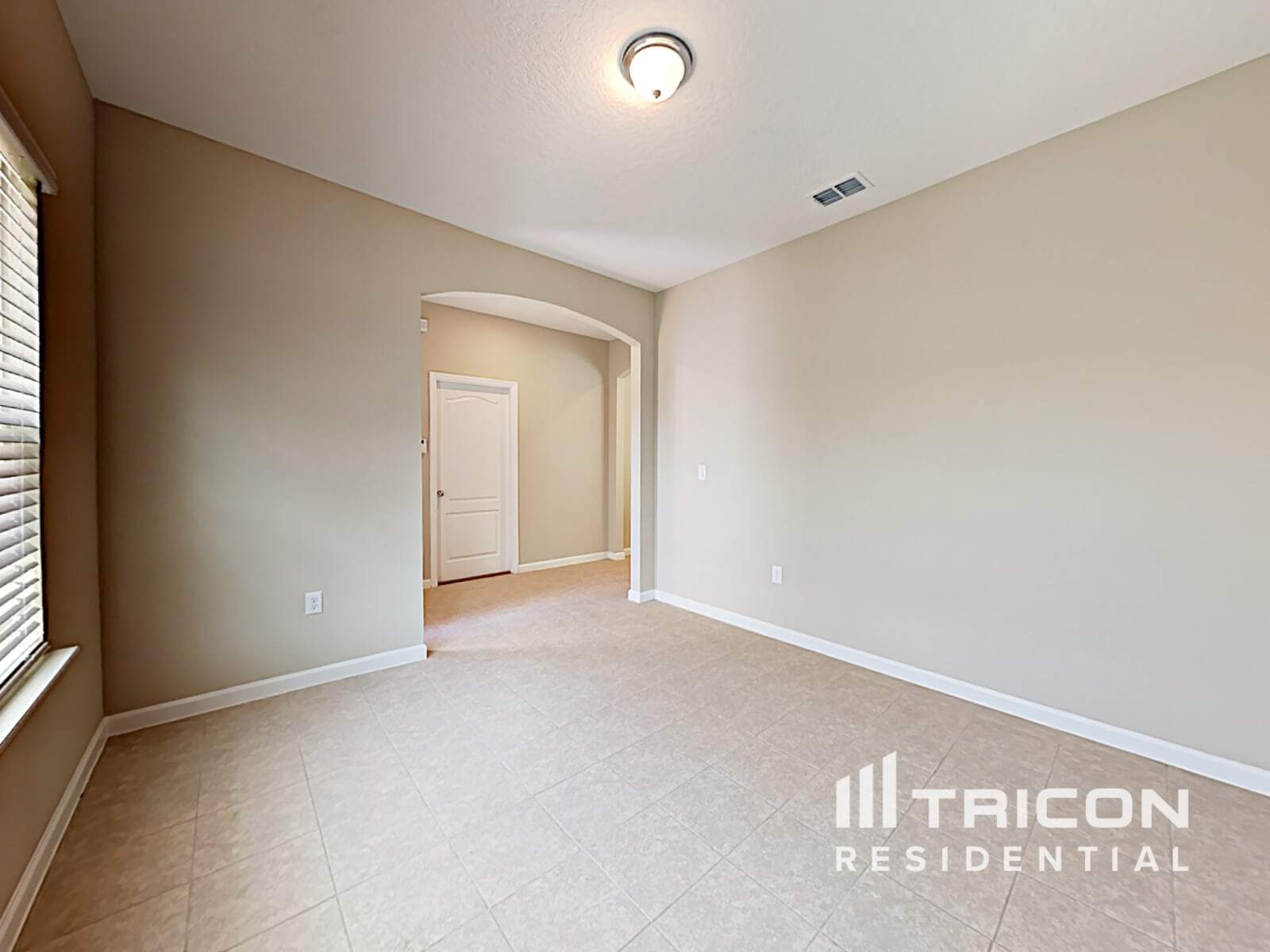 Building Photo - 10197 Pavnes Creek Dr