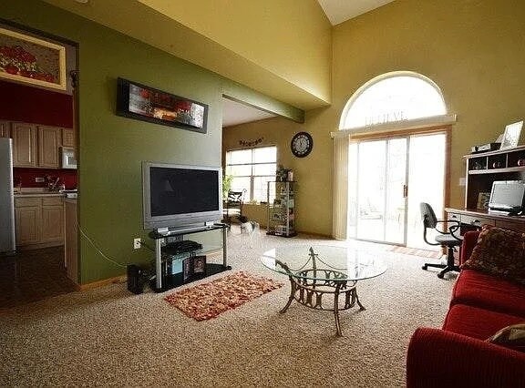 Building Photo - 2506 Oak Tree Ln